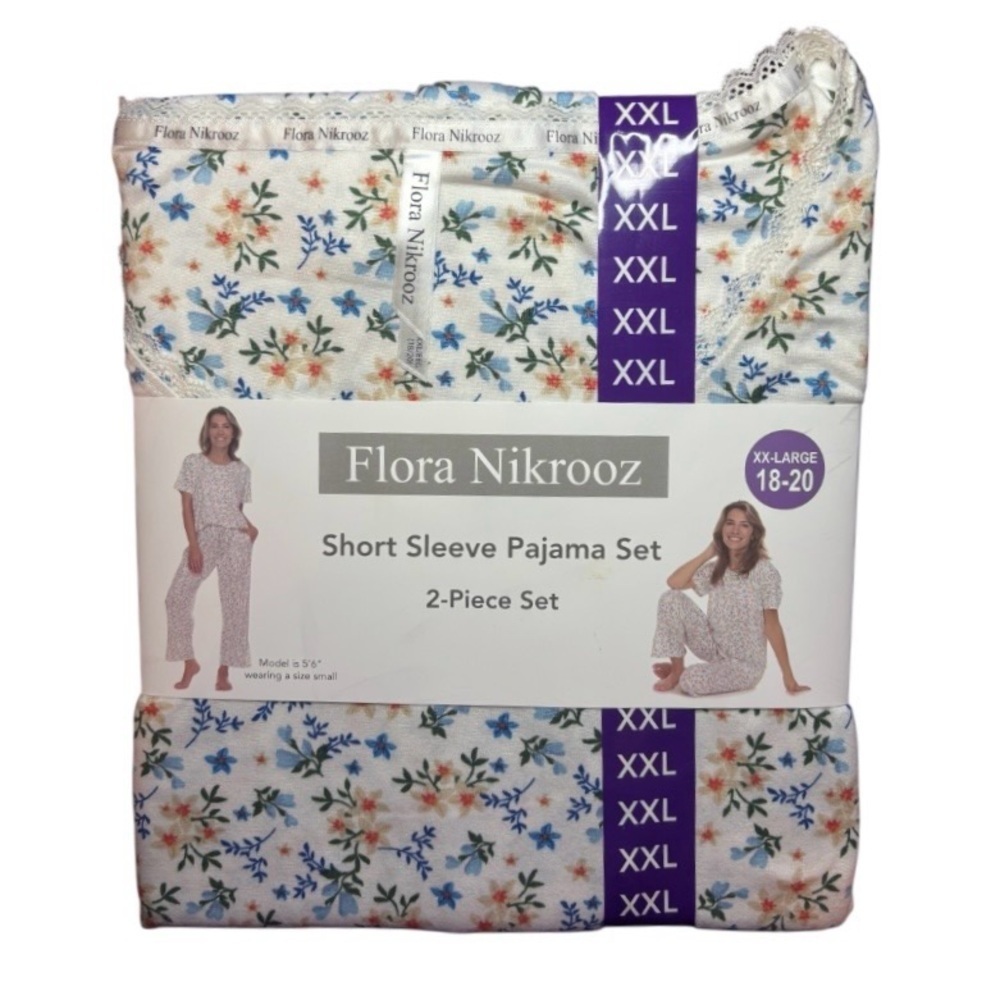 Flora Nikrooz White and Blue Floral Pajama Set Short Sleeve Pockets 😍